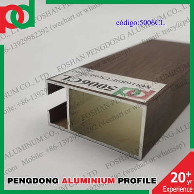 0.15mm T5 gâchent les profils en aluminium de finition du bois pour les séries L20 L25 L32 L5000 de la Bolivie