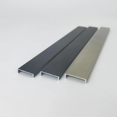 U anodisé forment le profil en aluminium pour l'équilibre affilant décoratif de tuile