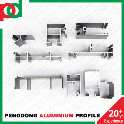 Chine Profiles d'extrusion d'usine directe en aluminium pour fenêtres et portes Sistema 8025