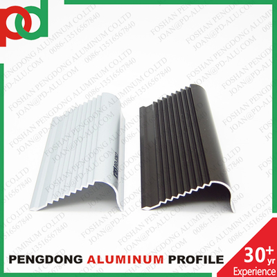 Profiles d'aluminium plat de haute qualité pour les meubles de salle de bain de rangement de la série 6000 fabriqués en Amérique du Sud Mélamine