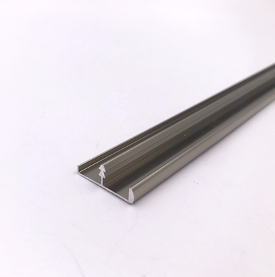 18.6mm T forment des profils affilants décoratifs expulsés d'équilibre en aluminium