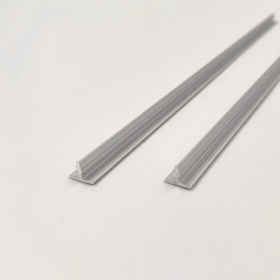 8mm décoratifs T forment les profils en aluminium d'équilibre que l'argent a anodisé mat