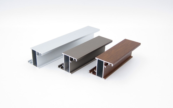 L'extrusion de la fenêtre T8 en aluminium de Linea 32 profile chimique poli