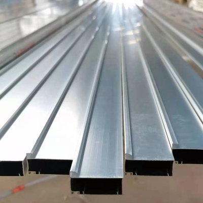 Polonais brillant argenté de profil en aluminium insonorisé de la cuisine T5 6063