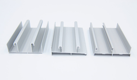 La fenêtre en aluminium de Plata T5 profile la couleur argentée