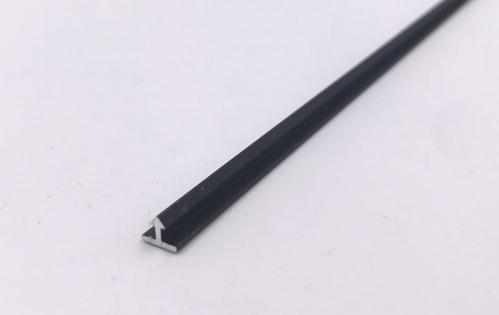 6mm T forment la tolérance anodisée argentée 0.12mm d'extrusions en aluminium d'équilibre