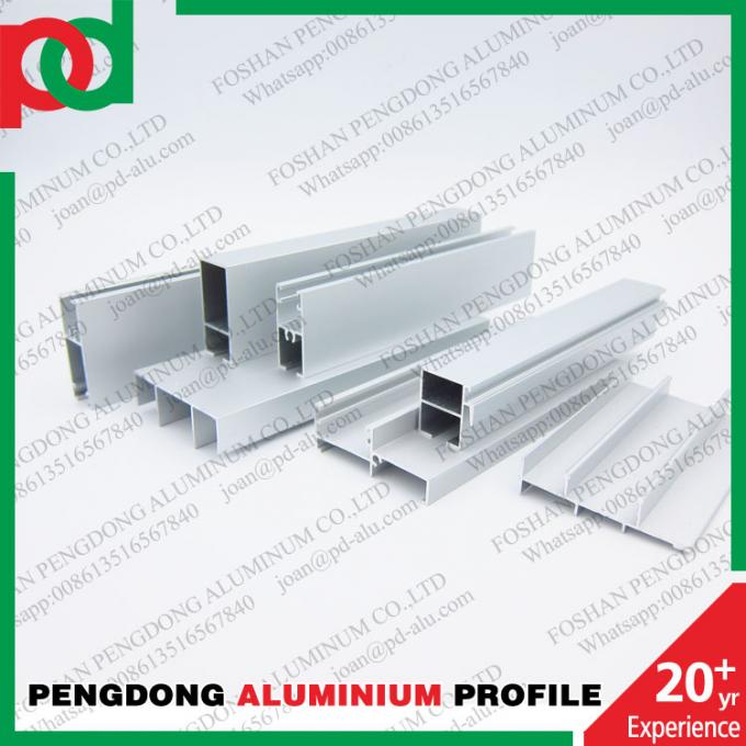 Profils en aluminium pour des fenêtres et des portes à la ligne 5000 du Chili et de la Bolivie Marcket